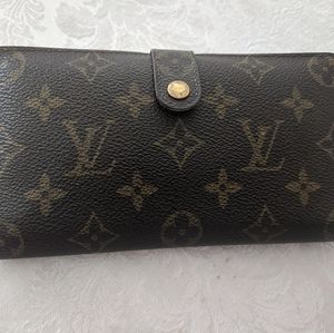 Louis Vuitton LV wallet Manhattan